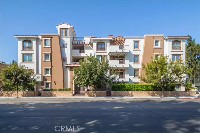 Studio City, CA 91604,4551 Coldwater Canyon Ave #401