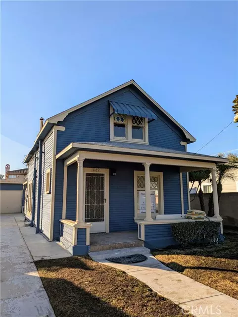 1887 Saint Louis Avenue, Signal Hill, CA 90755