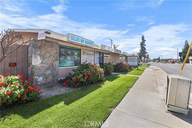 Garden Grove, CA 92840,10092 Chapman Avenue