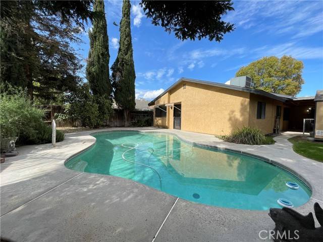 Bakersfield, CA 93311,4317 Appleton Way