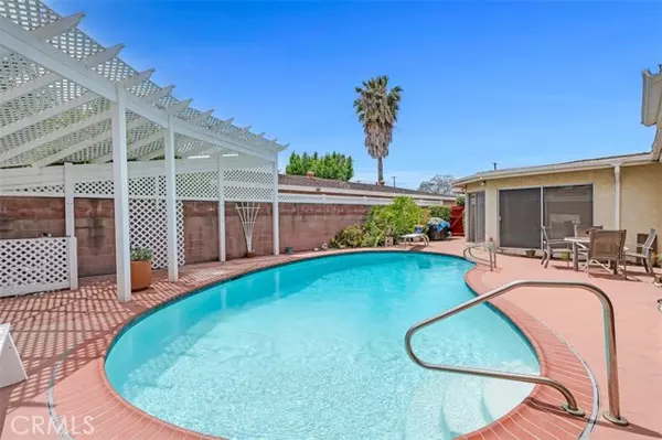 Downey, CA 90241,10440 Manzanar Avenue