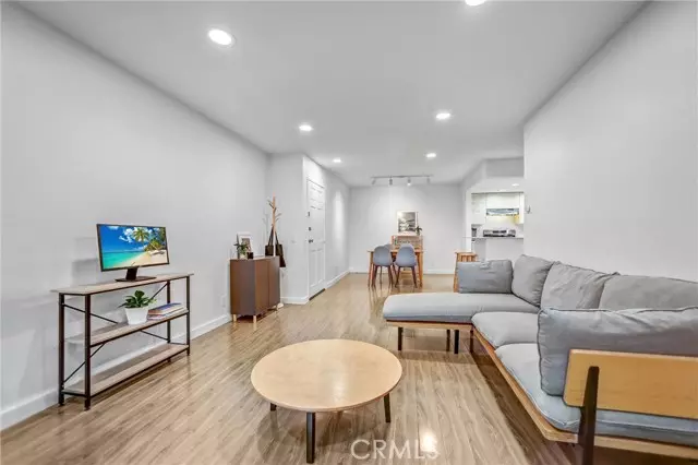 Glendale, CA 91204,460 Oak Street