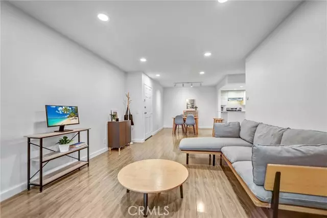 Glendale, CA 91204,460 Oak Street