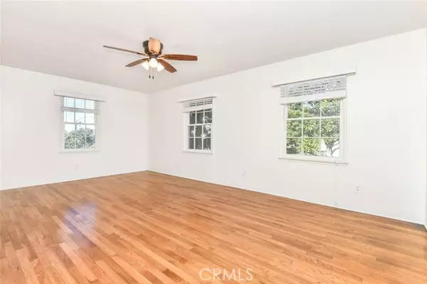 Long Beach, CA 90807,812 East Carson Street