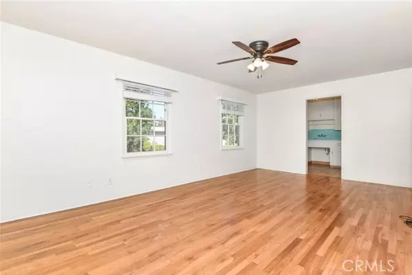 Long Beach, CA 90807,812 East Carson Street