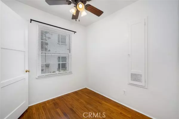 Long Beach, CA 90807,814 East Carson St