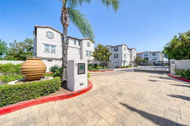 Montebello, CA 90640,541 Calle Cielo