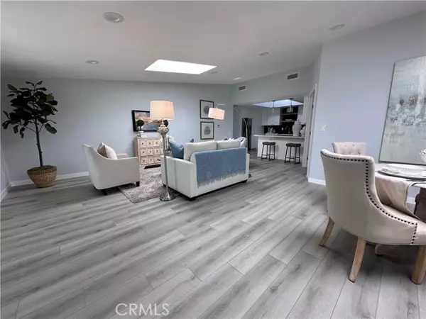 Seal Beach, CA 90740,13361 El Dorado