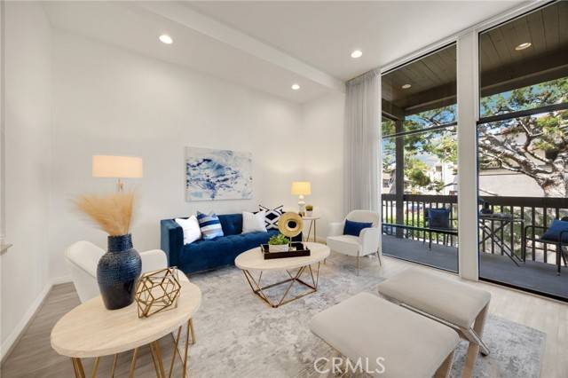 Long Beach, CA 90803,5202 Marina Pacifica South Drive