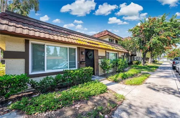 2784 West Pepper Tree Drive, Anaheim, CA 92801