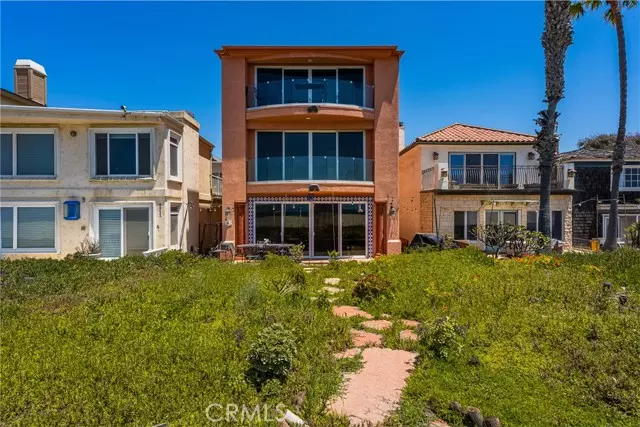 Long Beach, CA 90803,6915 East Seaside
