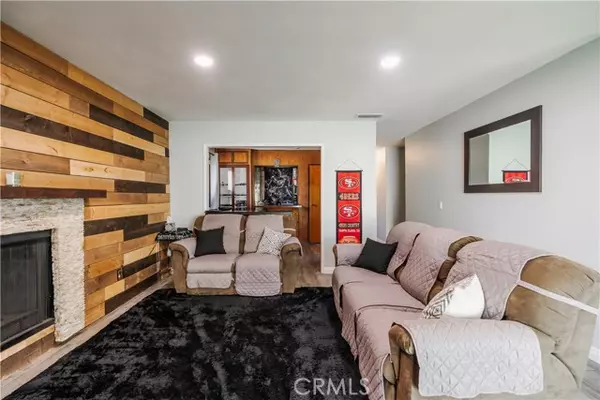 Riverside, CA 92504,6250 Hillside Avenue