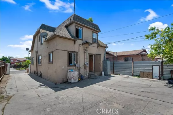 Los Angeles, CA 90003,229 West 82nd Street