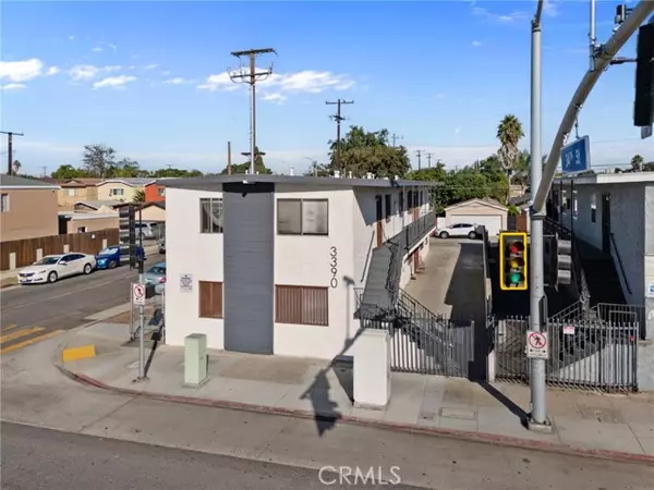 Long Beach, CA 90810,3390 Santa Fe Avenue