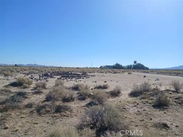 Lucerne Valley, CA 92356,1 East Clark
