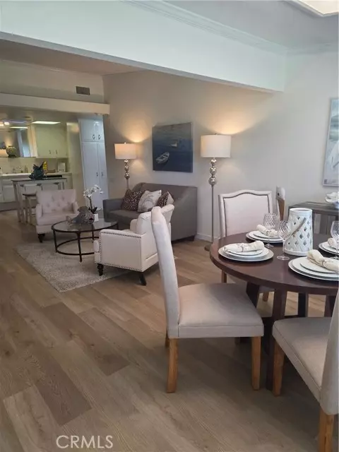 Seal Beach, CA 90740,1660 Glenview Rd