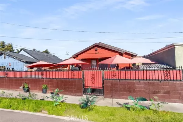 657 West 66th, Los Angeles, CA 90044