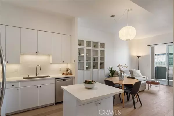 488 East Ocean Boulevard, Long Beach, CA 90802