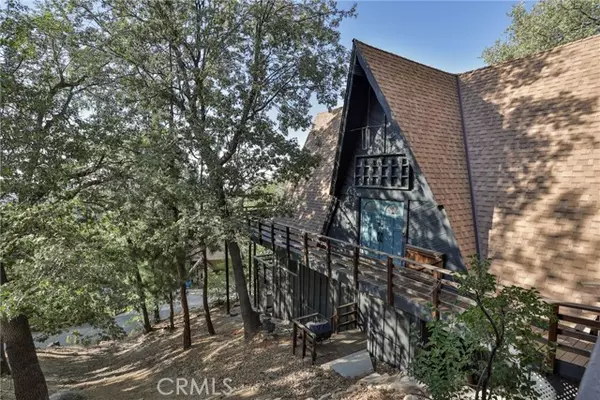 28930 Banff Drive, Lake Arrowhead, CA 92352