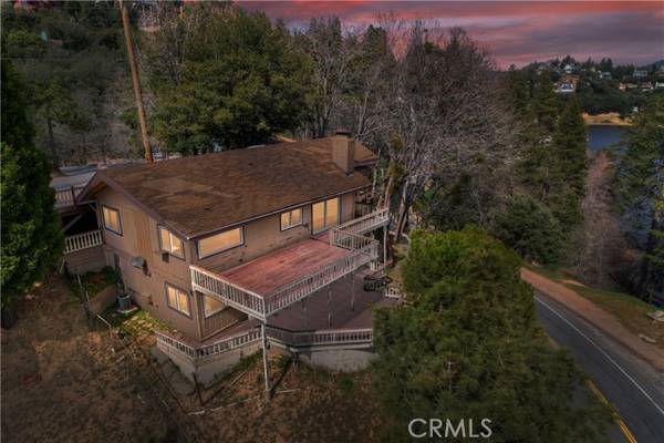 24385 Zurich Drive, Crestline, CA 92325