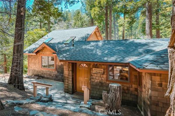 475 Blue Jay Canyon Road, Blue Jay, CA 92317