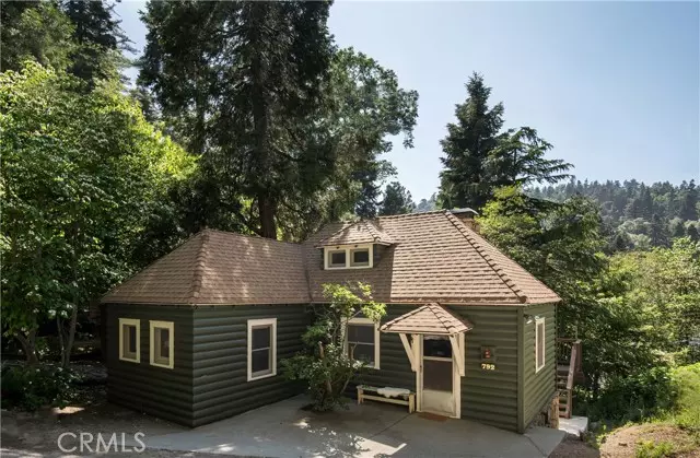 792 Lords Lane, Lake Arrowhead, CA 92352