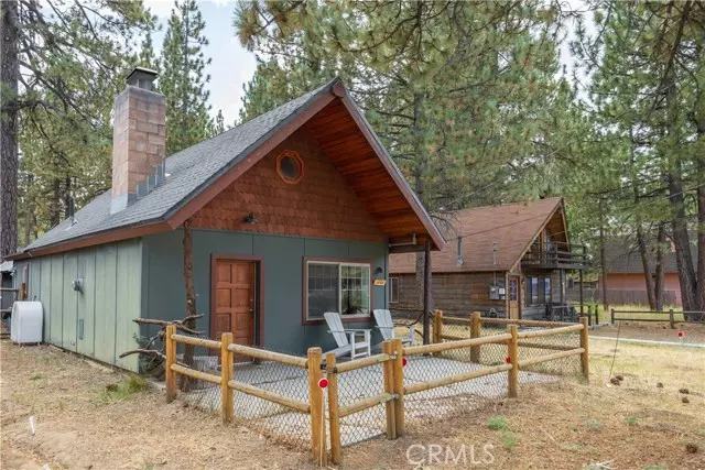 1002 West Country Club Boulevard, Big Bear City, CA 92314