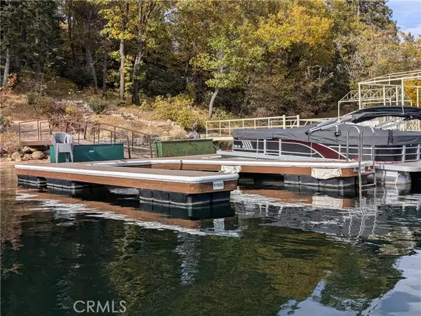 Lake Arrowhead, CA 92352,166 N 166 B --DOCK