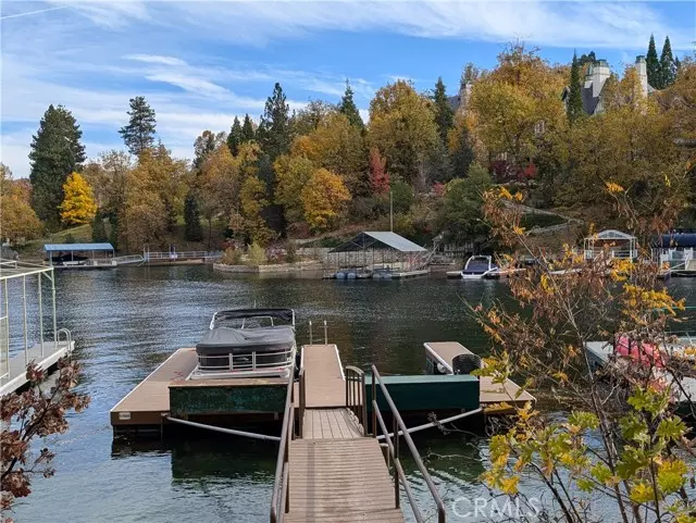 166 N 166 B --DOCK, Lake Arrowhead, CA 92352