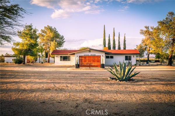 57424 Reche Road, Landers, CA 92285