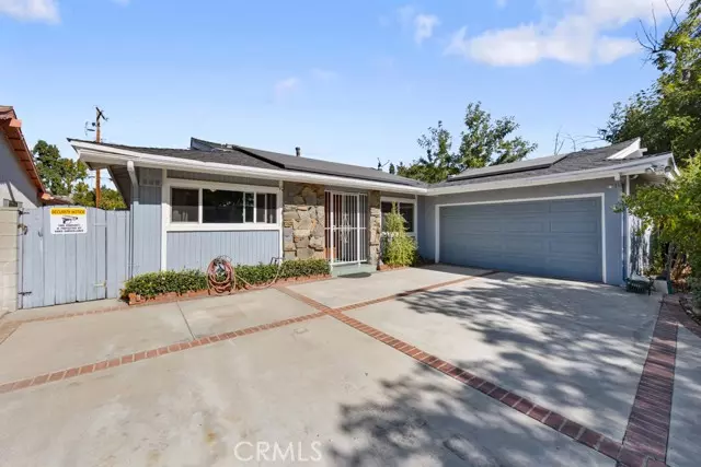 15829 Tupper Street, North Hills, CA 91343