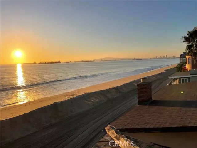 Long Beach, CA 90803,6807 East Seaside Walk