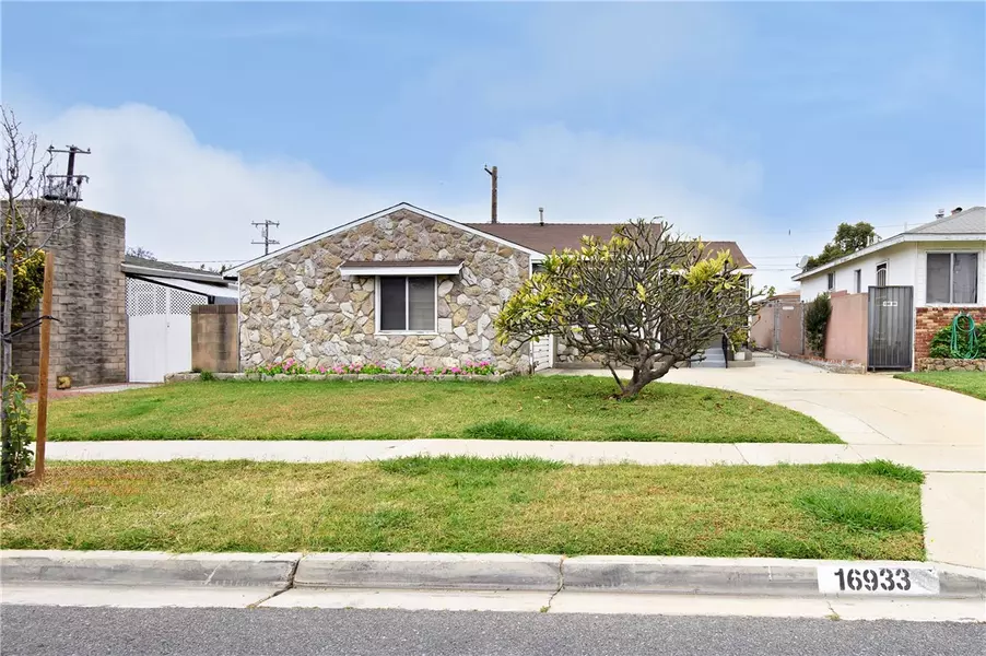 16933 South Budlong Avenue, Gardena, CA 90247