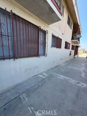 Los Angeles, CA 90047,1526 West 85th Street