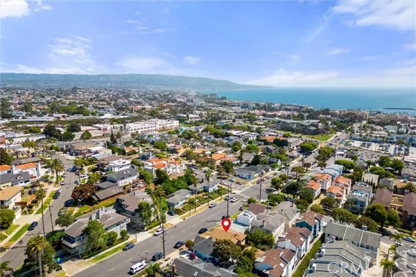 Redondo Beach, CA 90277,715 Carnelian Street