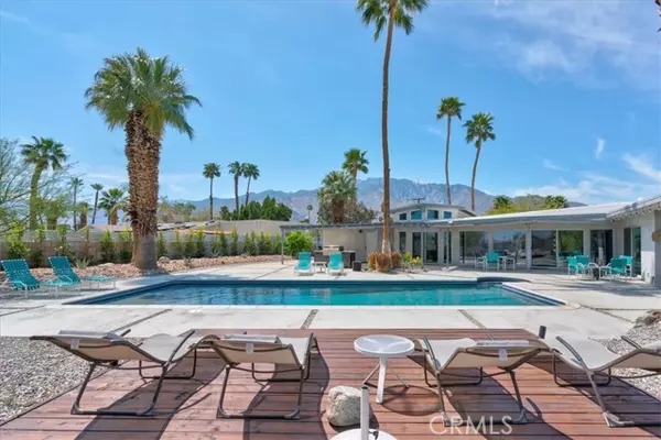 2922 North Farrell Drive, Palm Springs, CA 92262