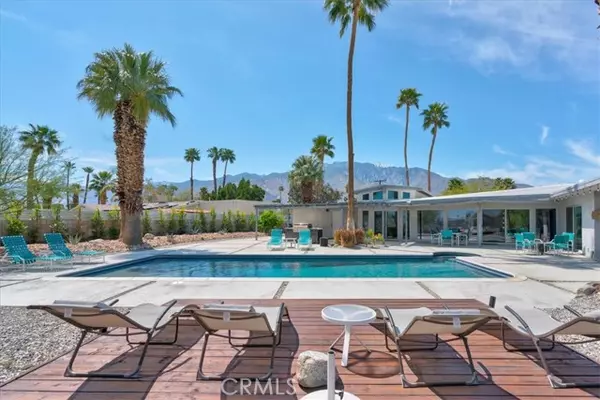 2922 North Farrell Drive, Palm Springs, CA 92262