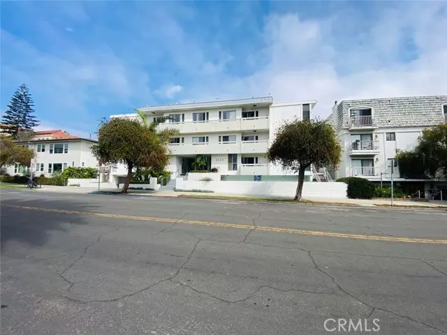 Santa Monica, CA 90403,1033 3rd Street