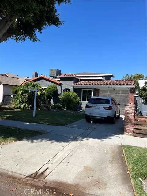 1919 West 82nd Street, Los Angeles, CA 90047