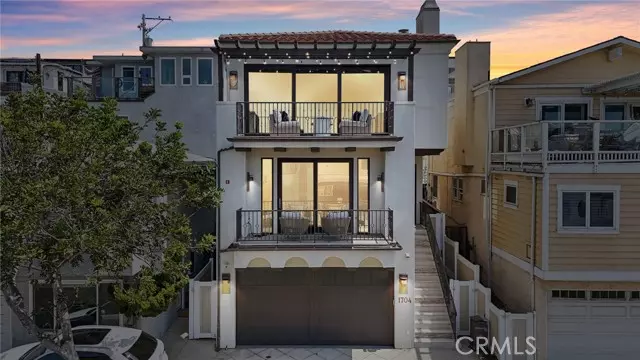 1704 Highland Avenue, Manhattan Beach, CA 90266