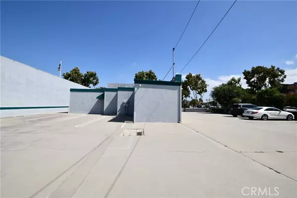 Lawndale, CA 90260,15001 Hawthorne Boulevard