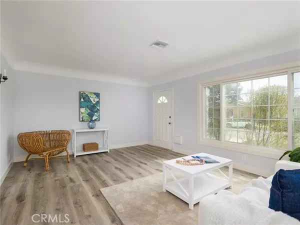 Hawthorne, CA 90304,5451 West 117th Street
