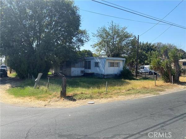 11510 3rd Place, Hanford, CA 93230