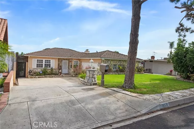 26526 Athena Avenue, Harbor City, CA 90710