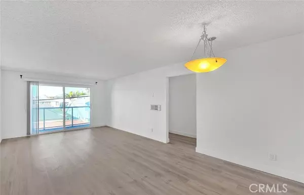 Hermosa Beach, CA 90254,15 15th Street