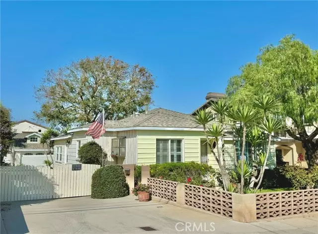 1909 Speyer Lane, Redondo Beach, CA 90278