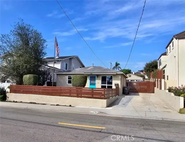 Redondo Beach, CA 90278,1109 Goodman Avenue