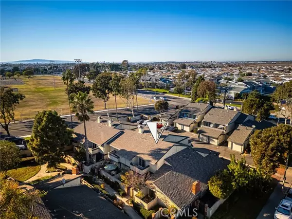 Huntington Beach, CA 92649,16539 Sell Circle