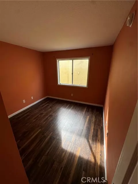 Van Nuys, CA 91406,7045 Woodley Avenue
