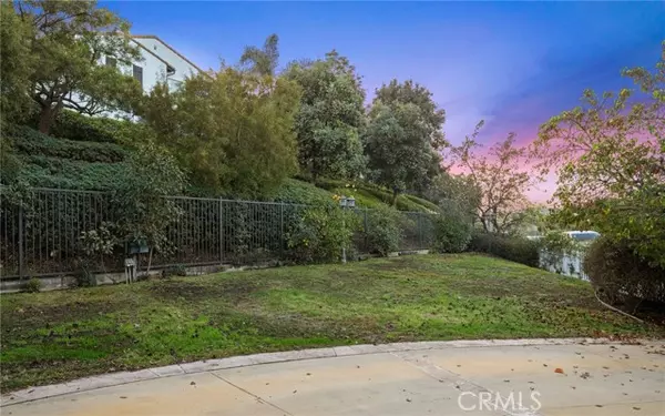 Los Angeles, CA 90045,7360 Coastal View Drive